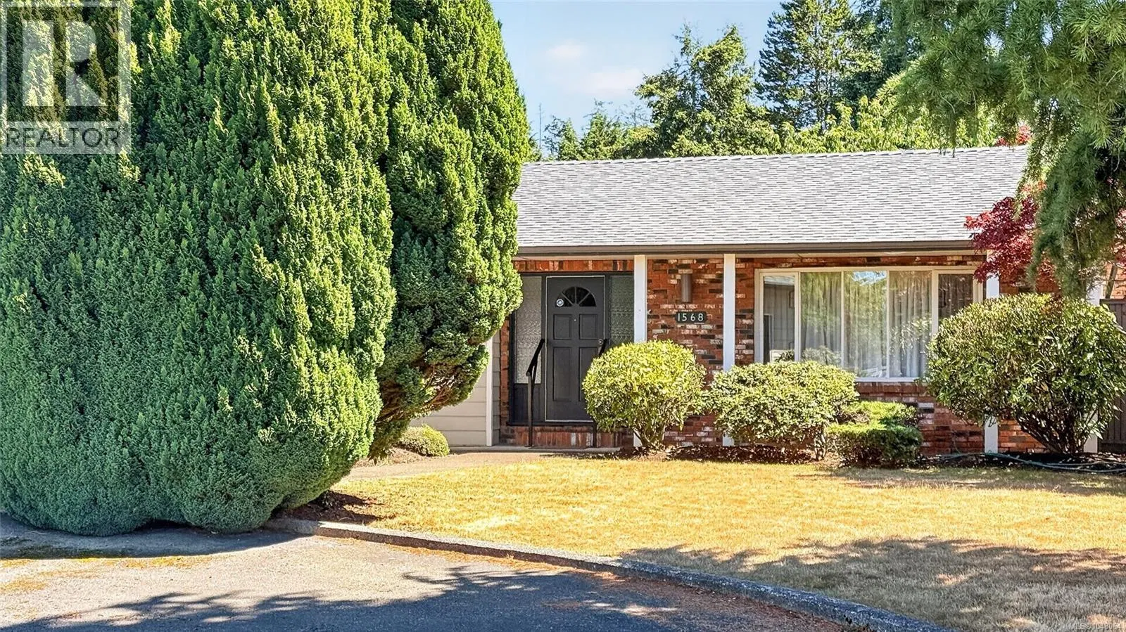 1568 Marine Circle