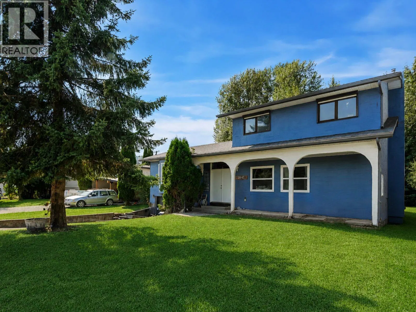 Photo 1 of 19 at 1641 11TH Avenue