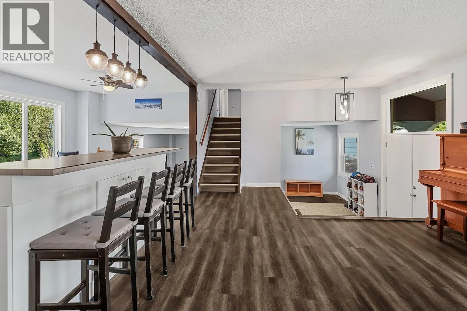Photo 5 of 19 at 1641 11TH Avenue