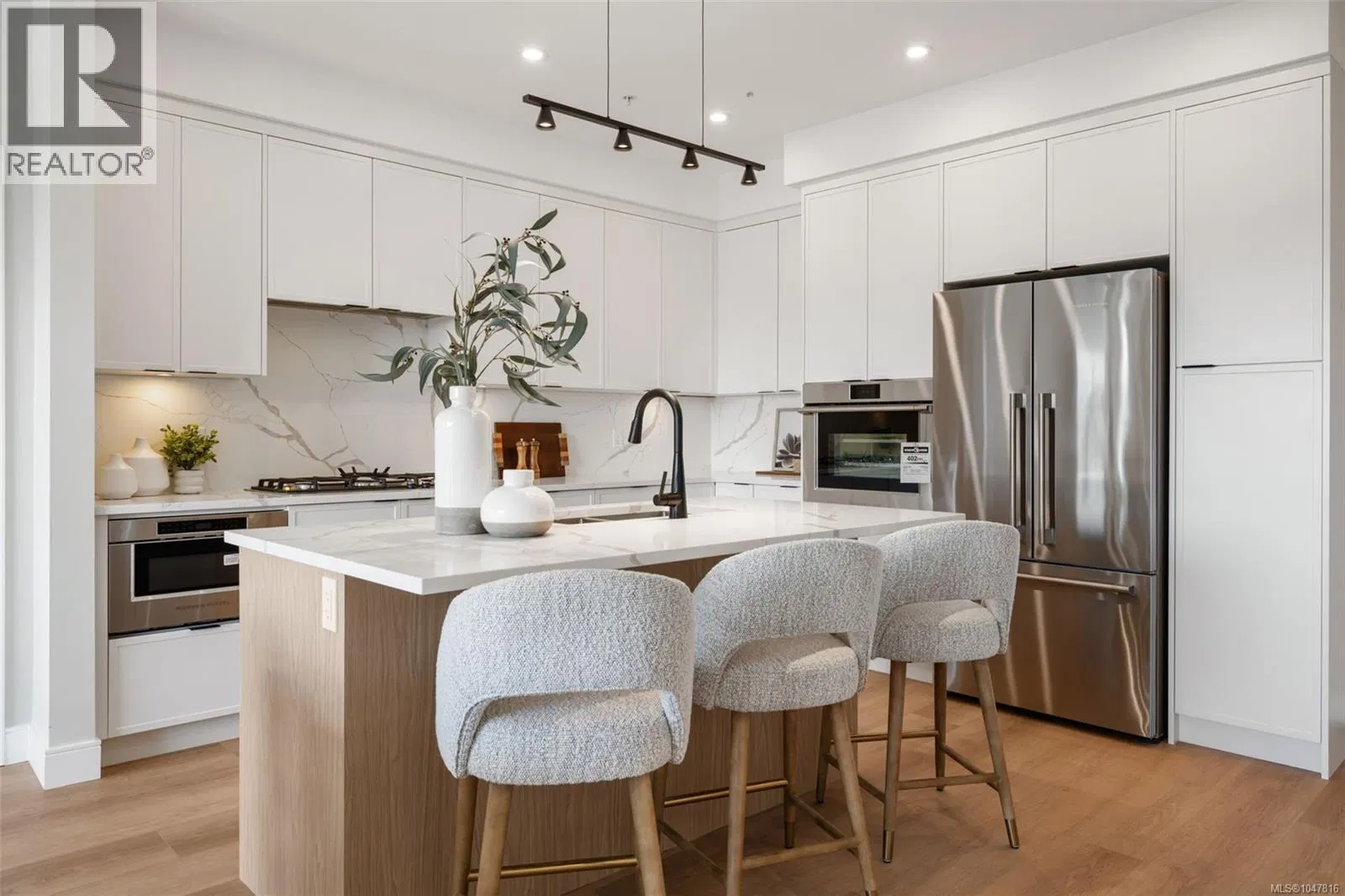 Photo 3 of 23 at #509 – 1810 Selenite Place