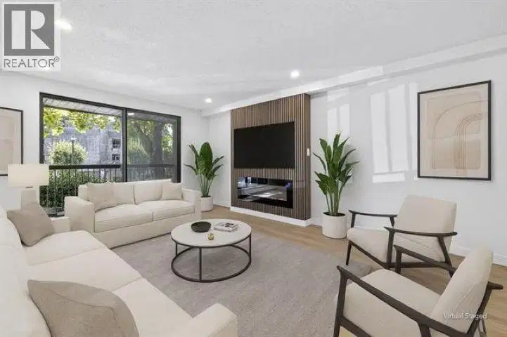 #121 – 8511 ACKROYD Road