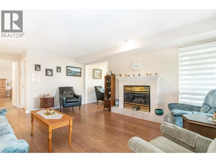 Photo 3 of 26 at #122 – 1965 Durnin Road