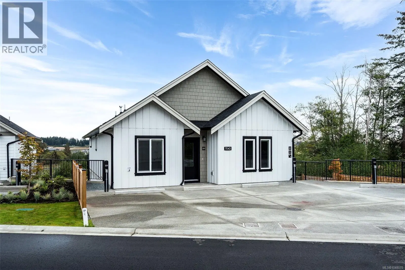 #201 – 7043 Central Saanich Road