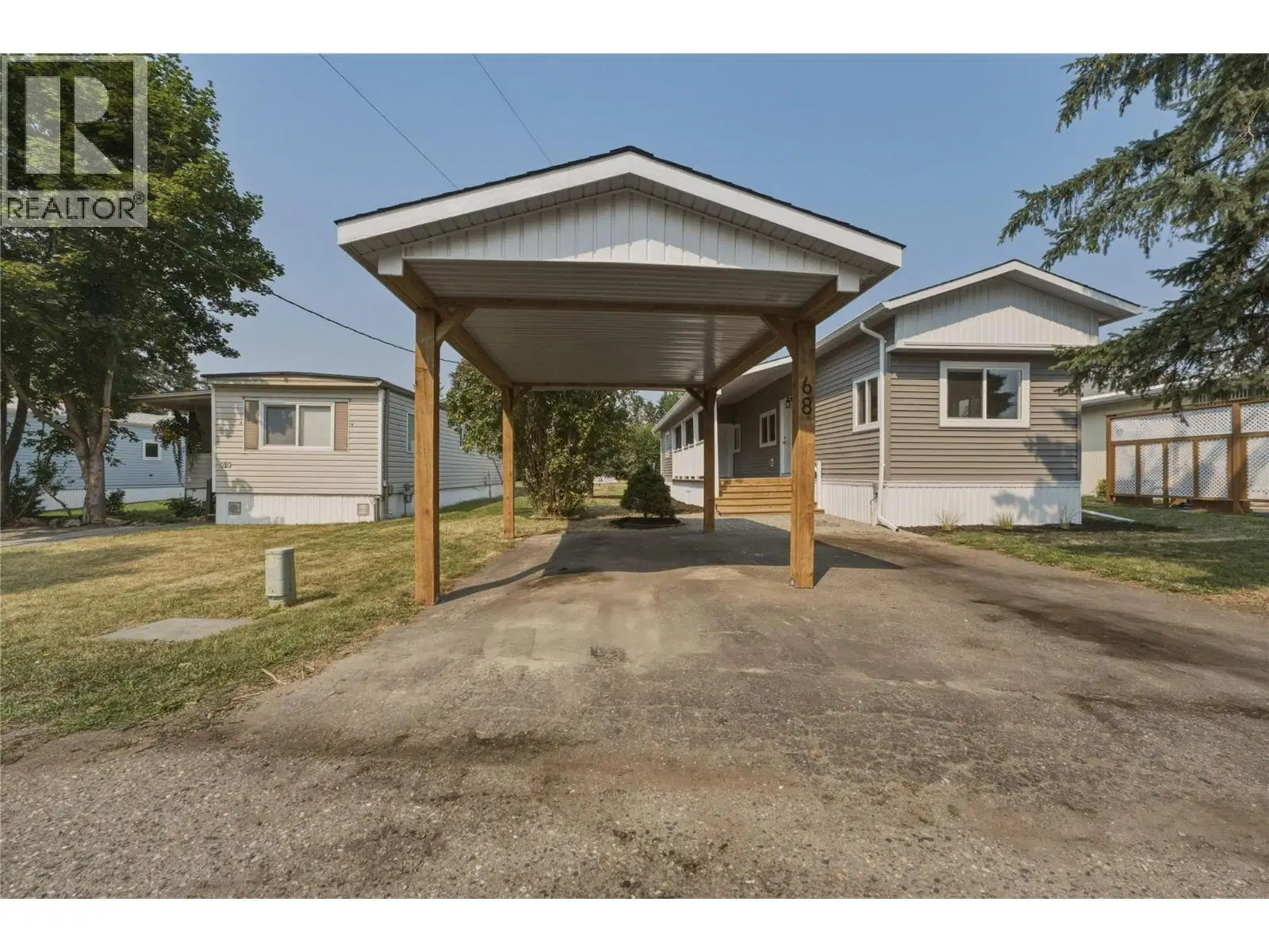 #68 – 5484 Okanagan Landing Road