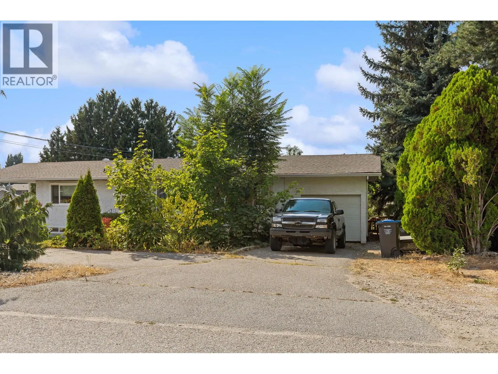 Photo 2 of 42 at 702 Fraser Road