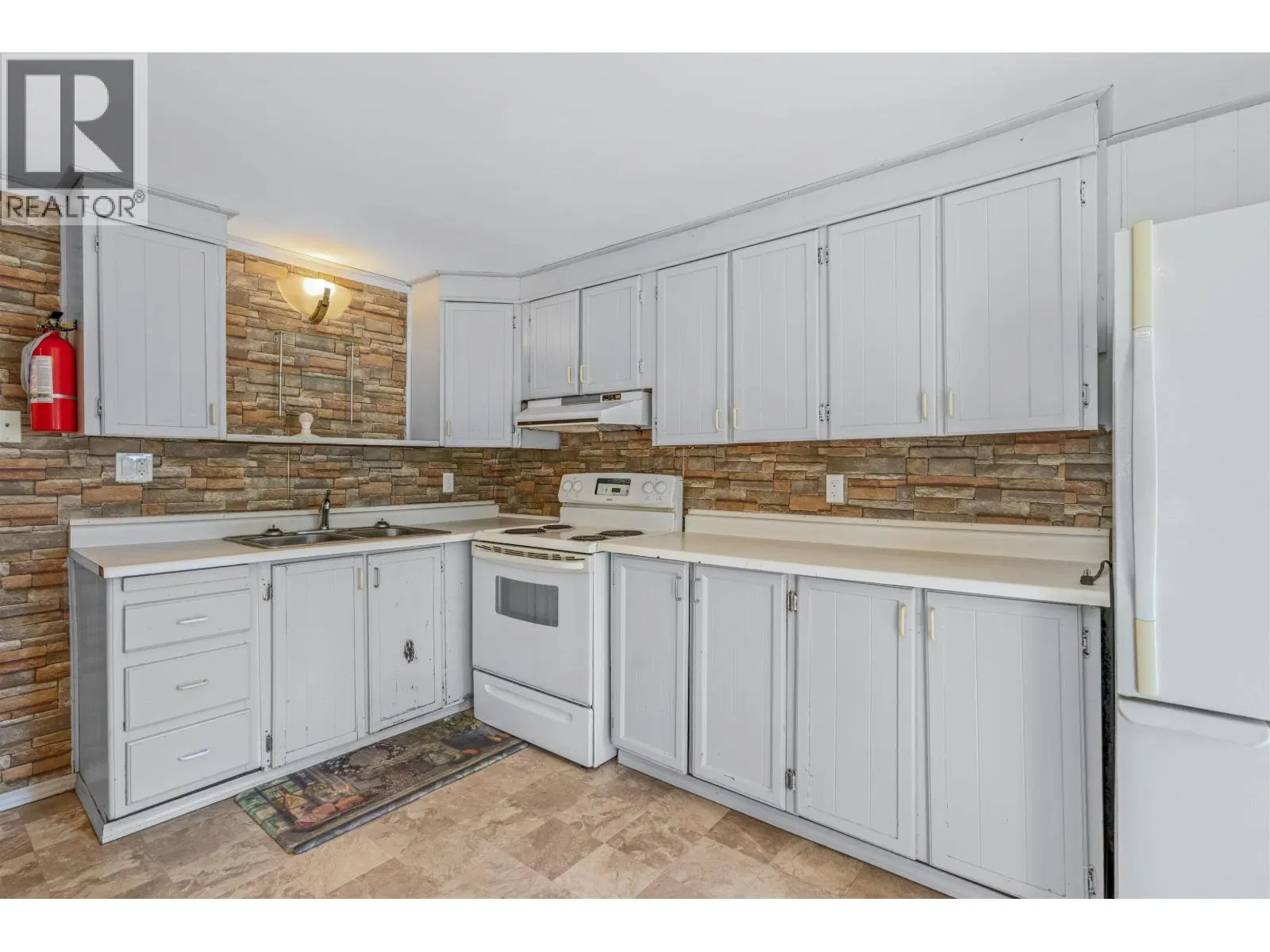 Photo 5 of 26 at #39 – 8680 CASTLE Road