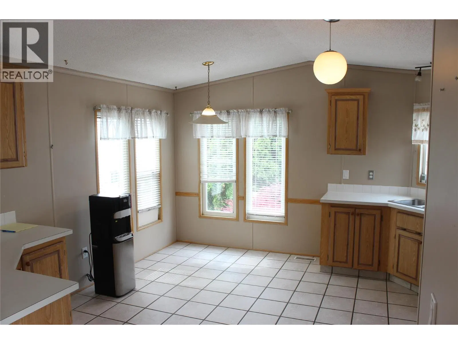 Photo 3 of 15 at #17 – 1440 Ord Road