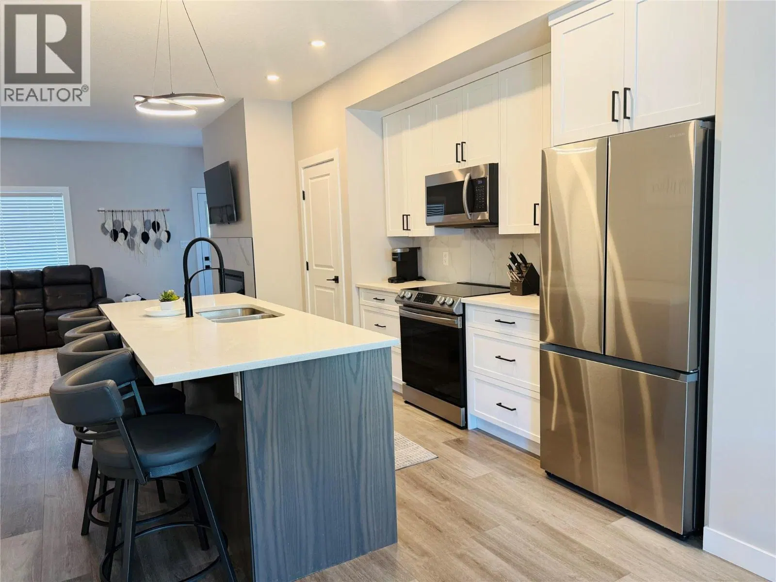 Photo 5 of 40 at #2 – 4883 Stanley Street