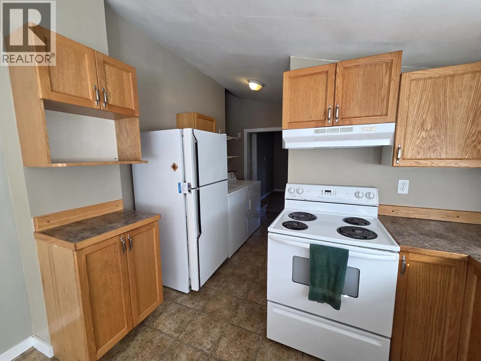 Photo 5 of 22 at 2506 PEAR Street