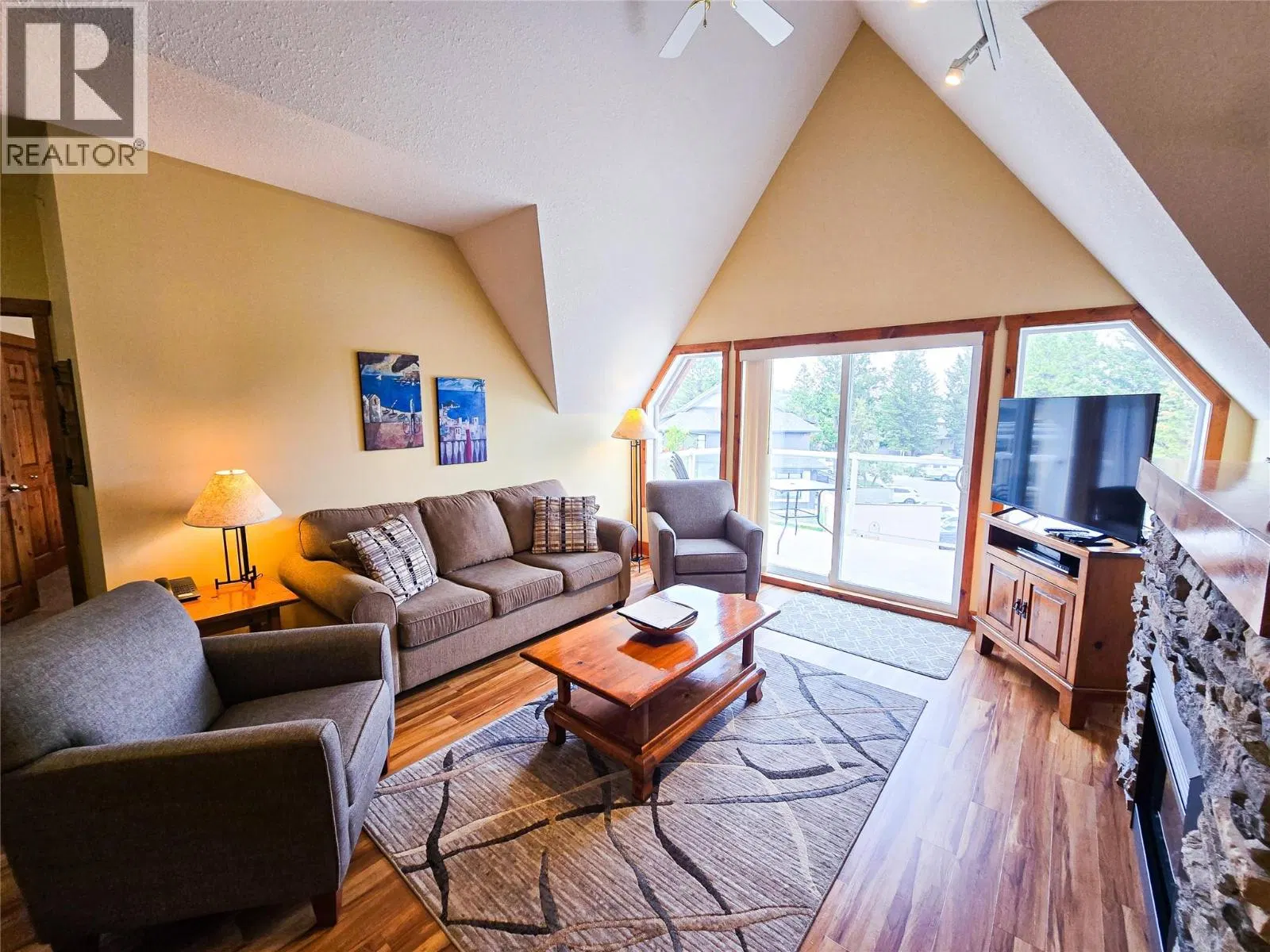Photo 4 of 18 at #336I – 701 14A Crescent