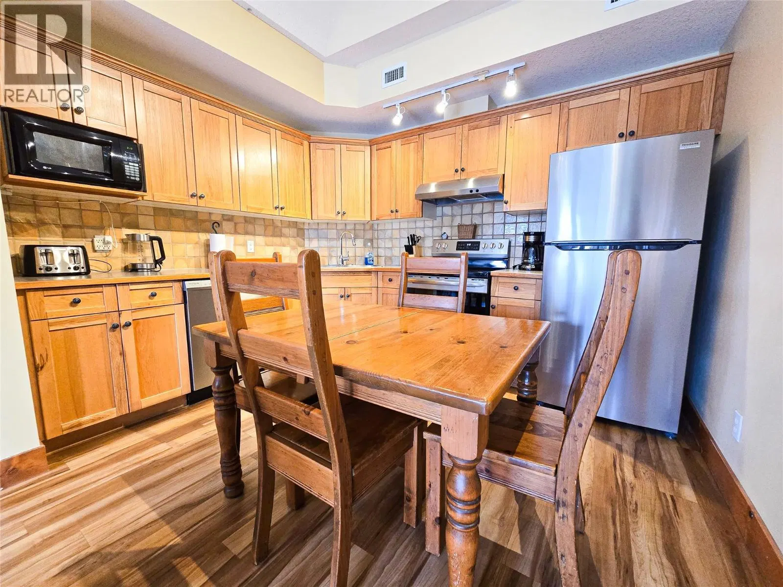 Photo 5 of 18 at #336I – 701 14A Crescent