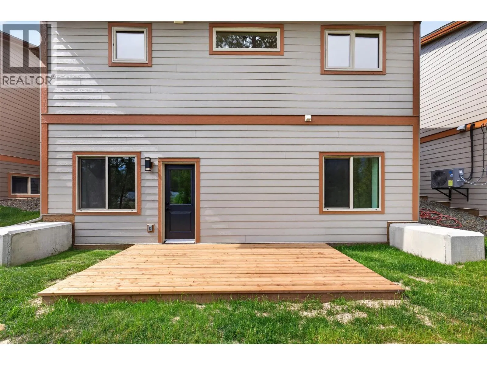 Photo 5 of 39 at #52 – 4926 Timber Ridge Road