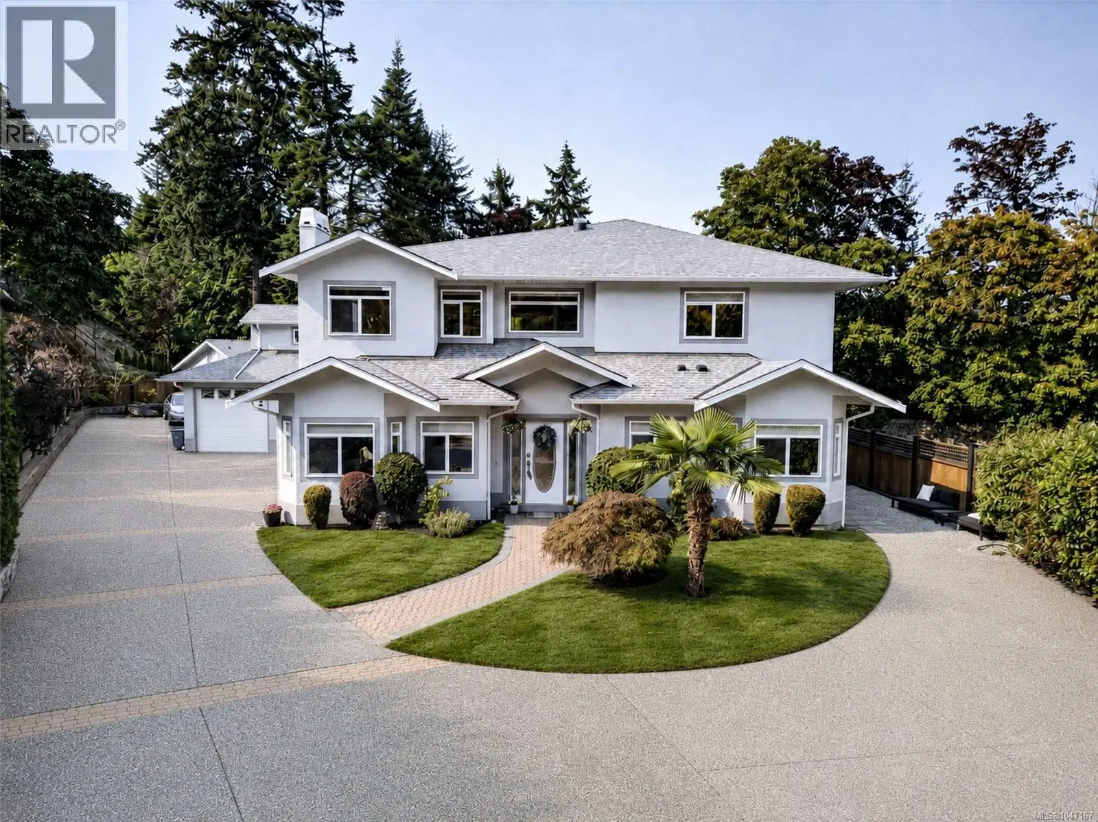 16 Edwards Estates Road