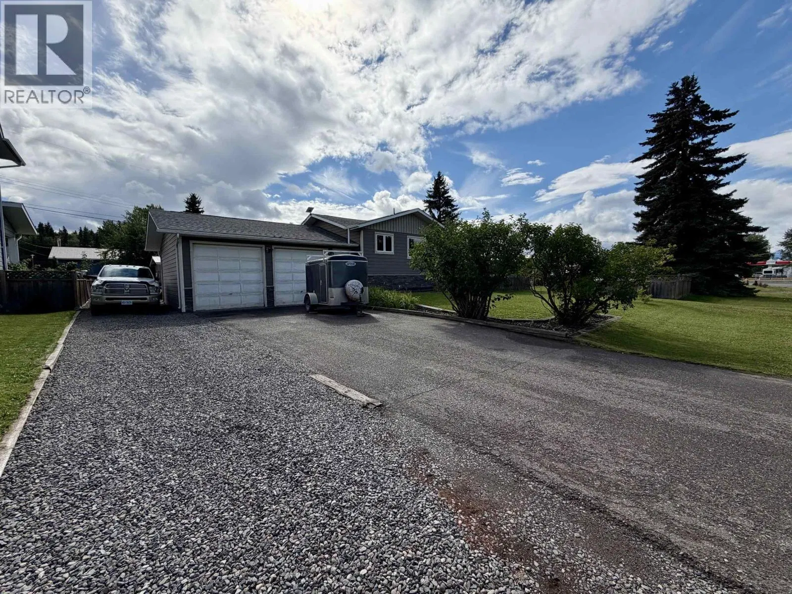 Photo 5 of 40 at 3140 13TH STREET WEST