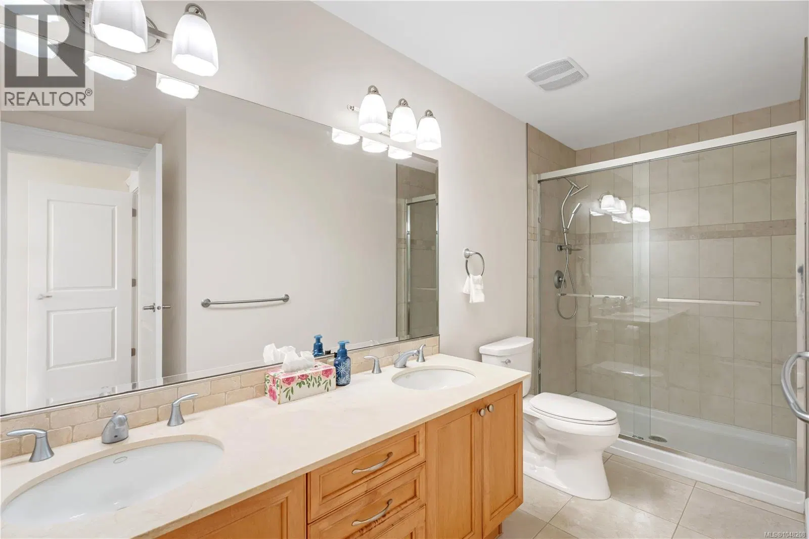 Photo 5 of 27 at #101 – 225 Rosehill Street