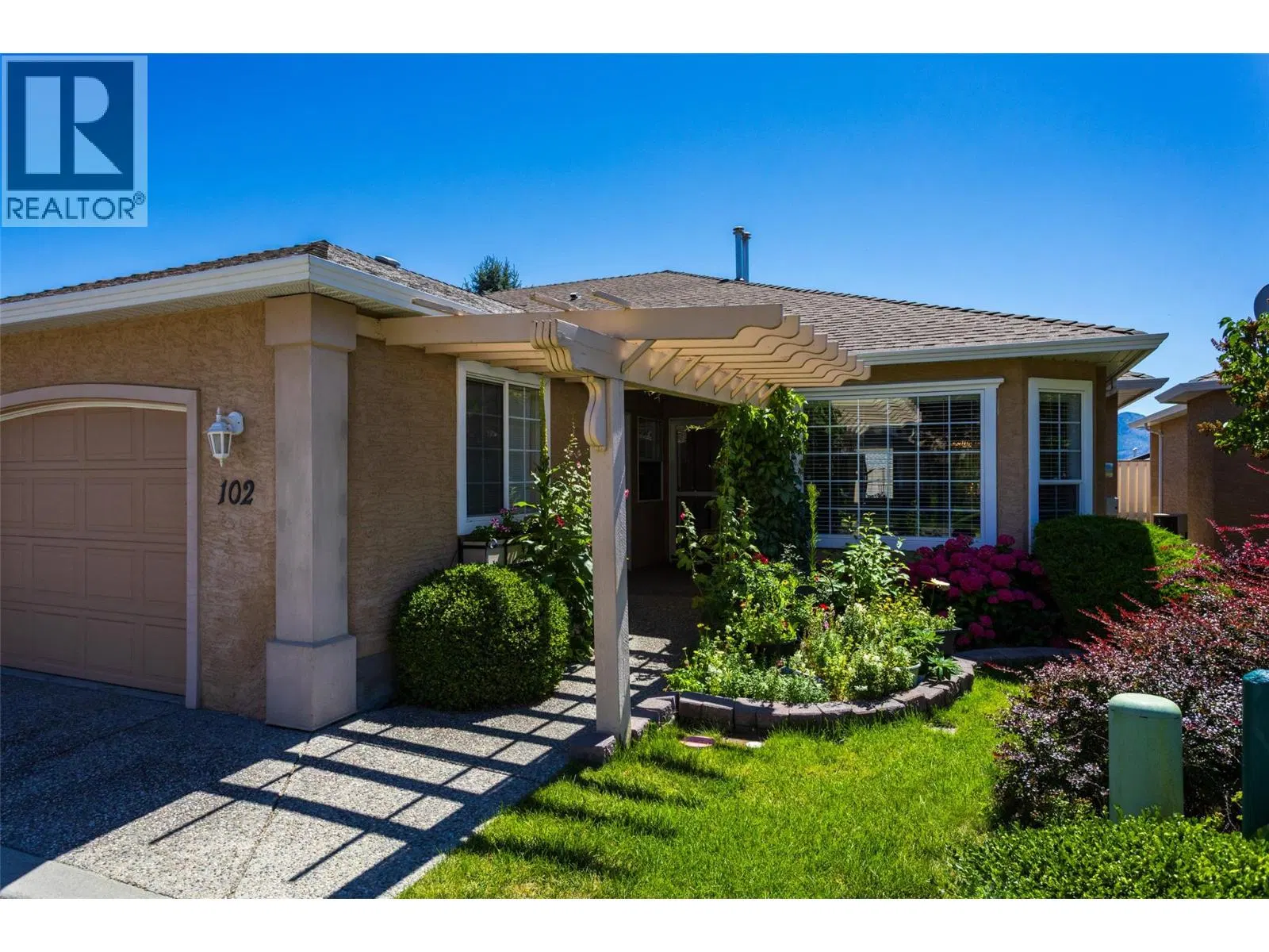 #102 – 2250 Louie Drive