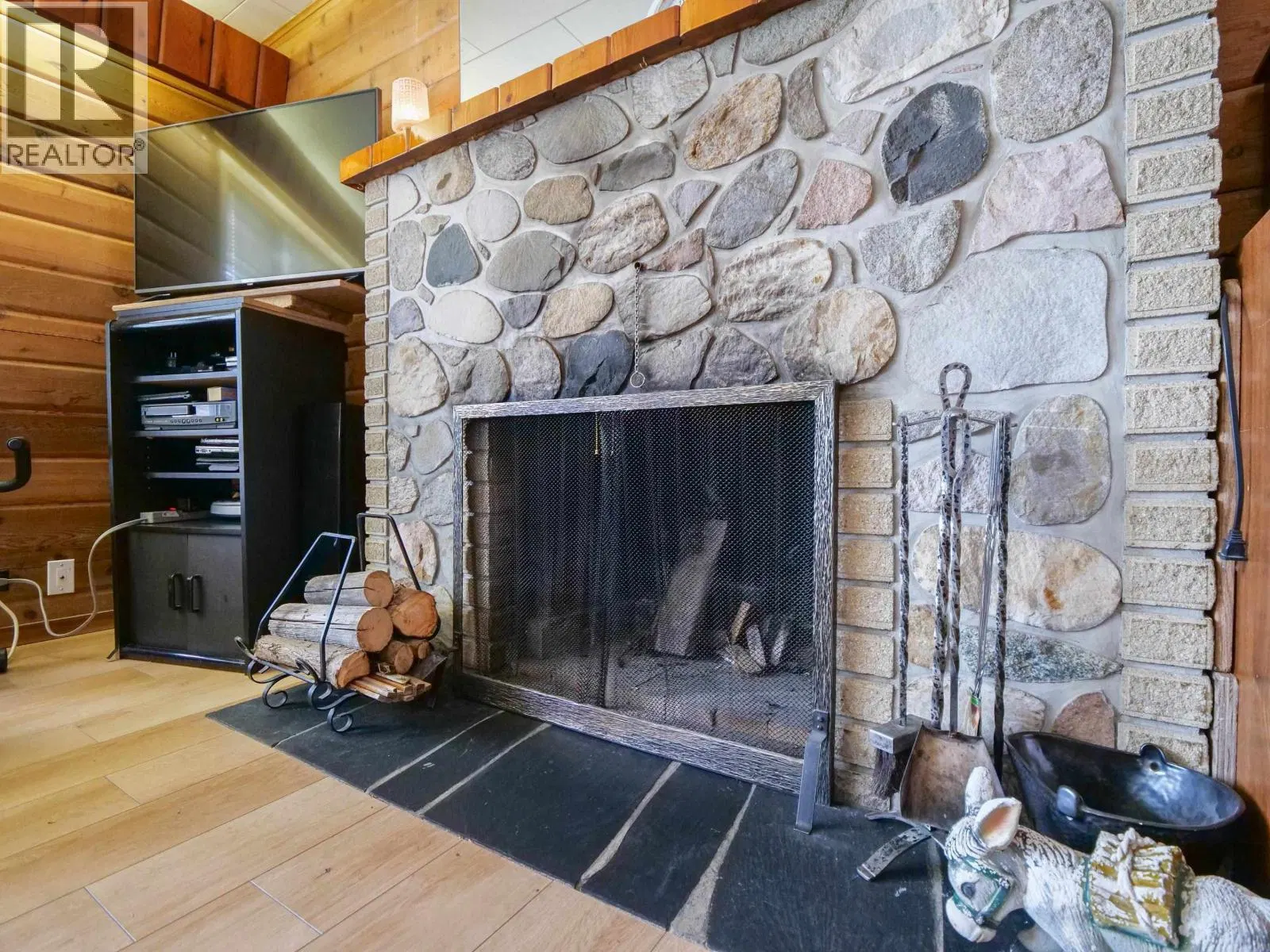 Photo 5 of 40 at 293 DOHERTY Drive