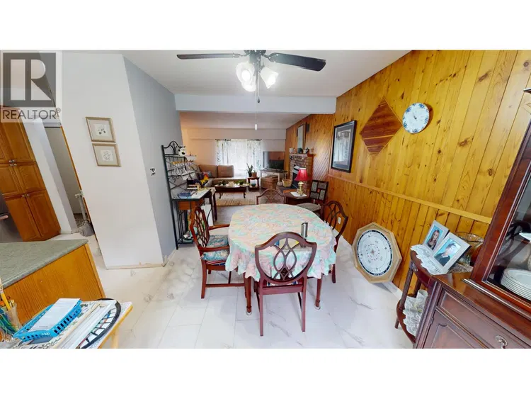 Photo 4 of 40 at 330 CARAGANA Road