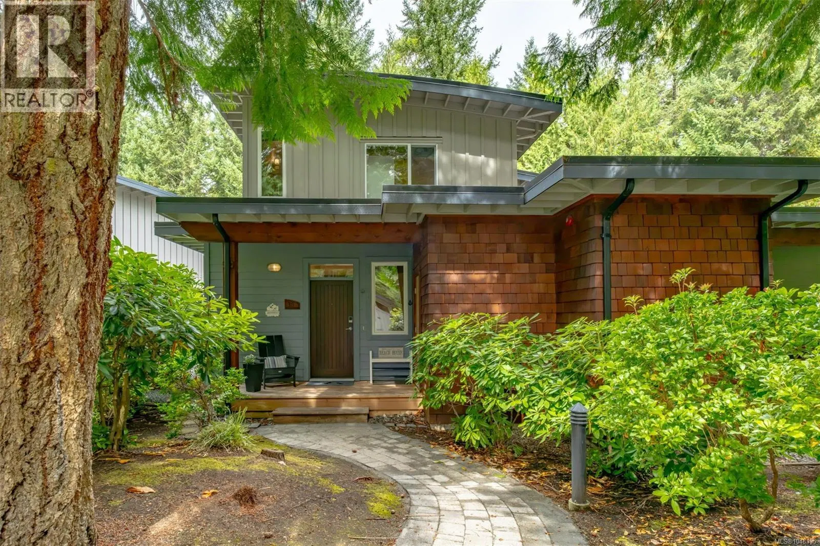 Photo 2 of 39 at #38 – 1059 Tanglewood Place