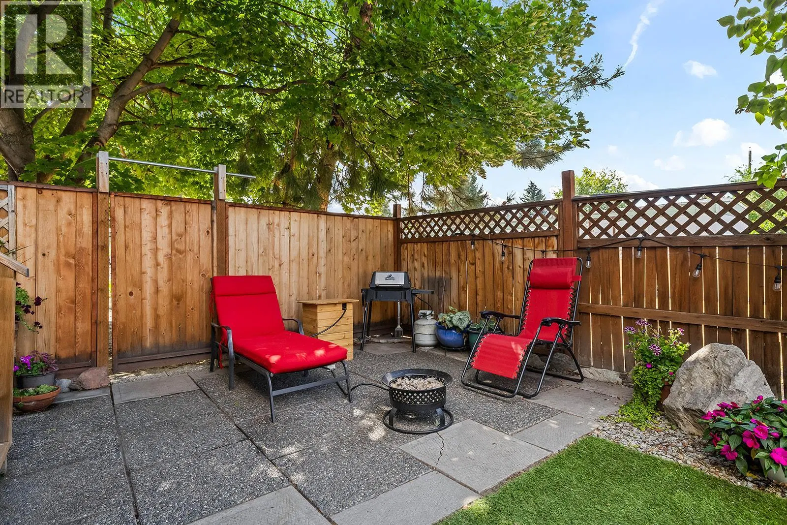 Photo 3 of 39 at #36 – 2035 Boucherie Road