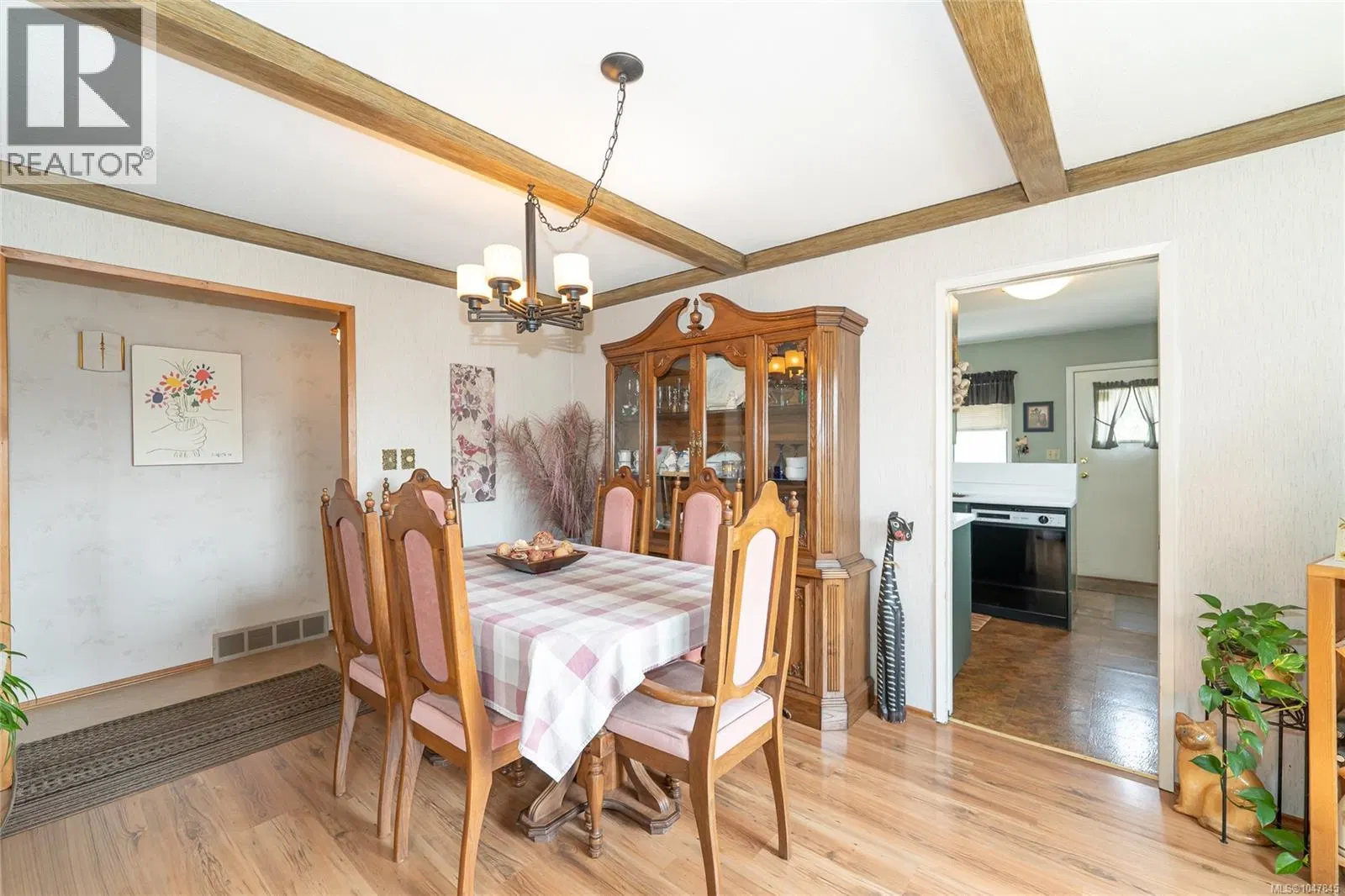 Photo 5 of 30 at 477 Swinford Street