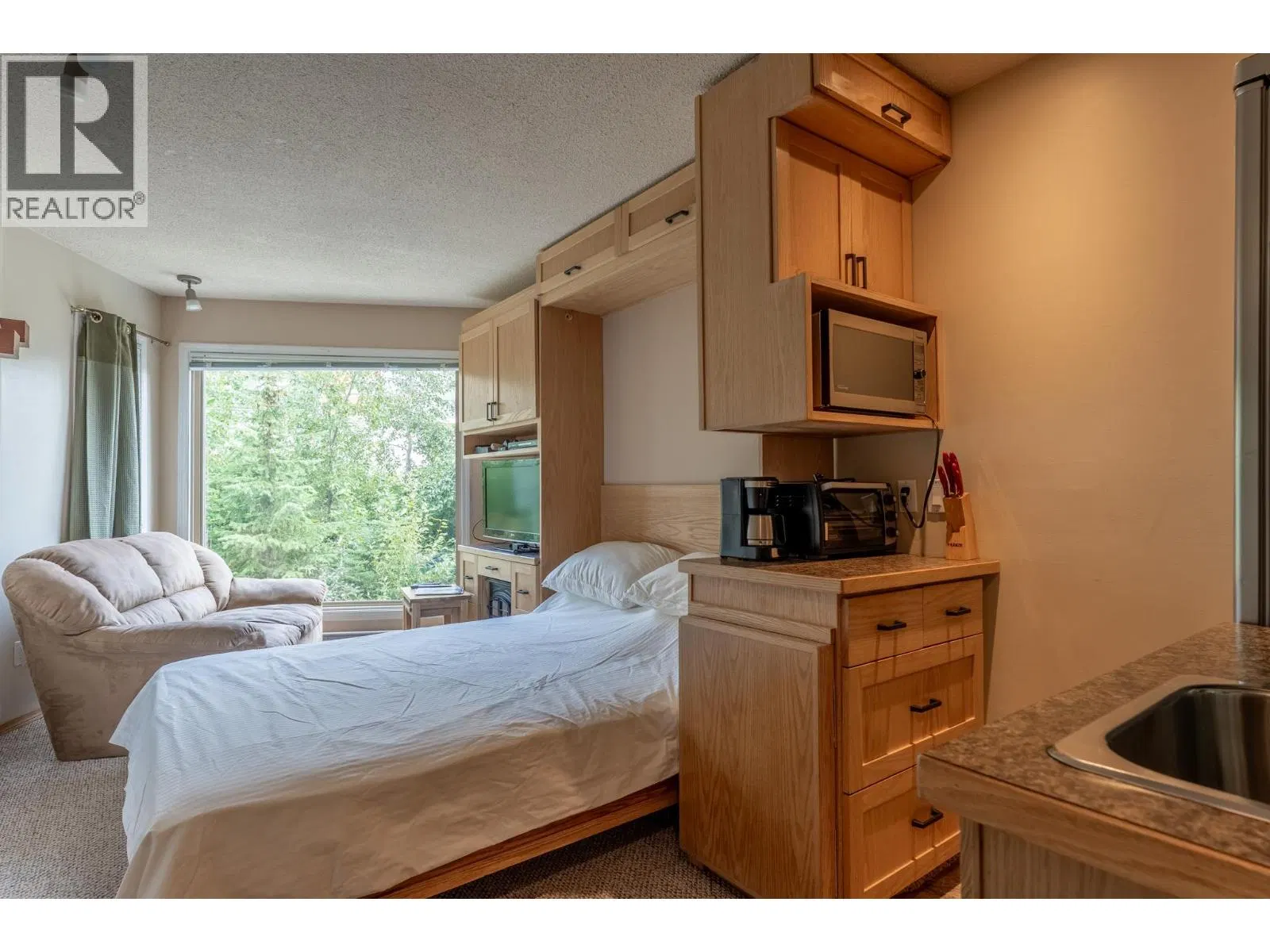 Photo 3 of 11 at #118 – 5375 Big White Road