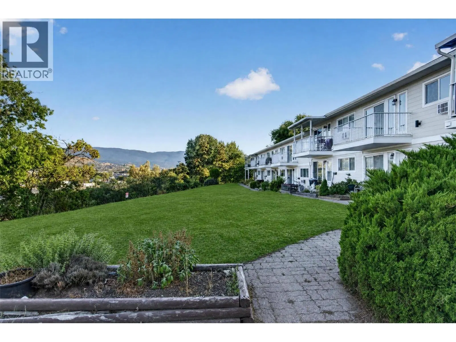 Photo 1 of 31 at #206 – 4004 34 Street