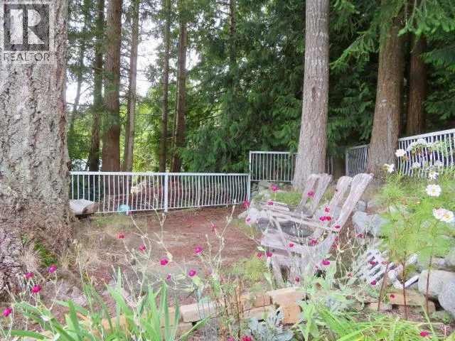 Photo 4 of 29 at Powell River