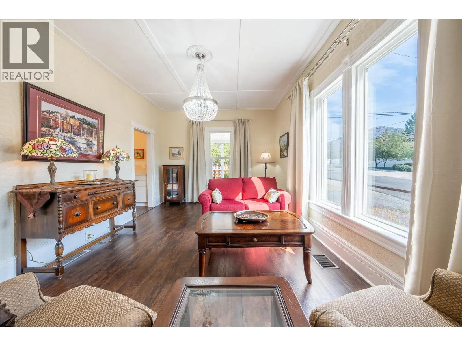 Photo 3 of 44 at 715 72ND Avenue