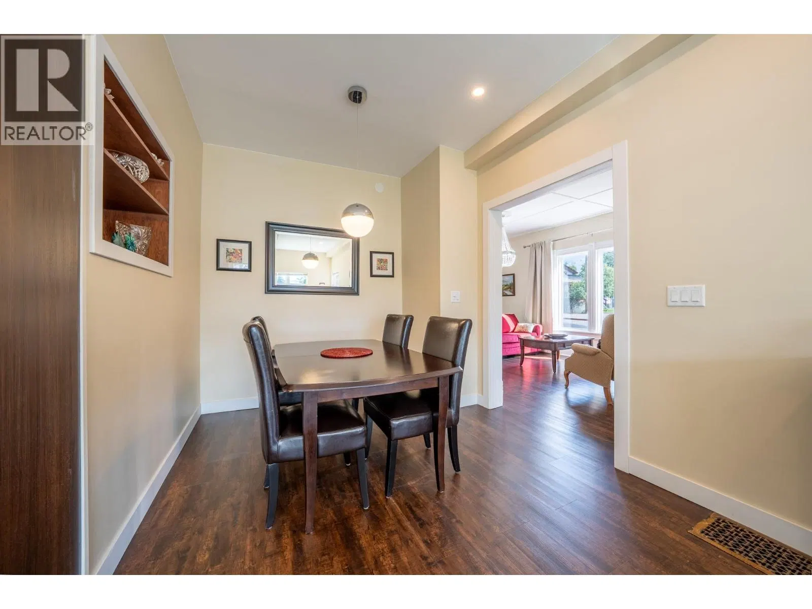 Photo 4 of 44 at 715 72ND Avenue