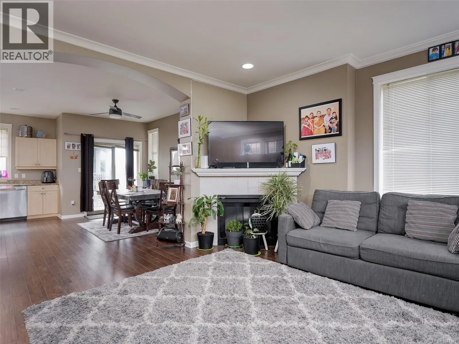 Photo 4 of 18 at #102 – 2923 Phipps Road