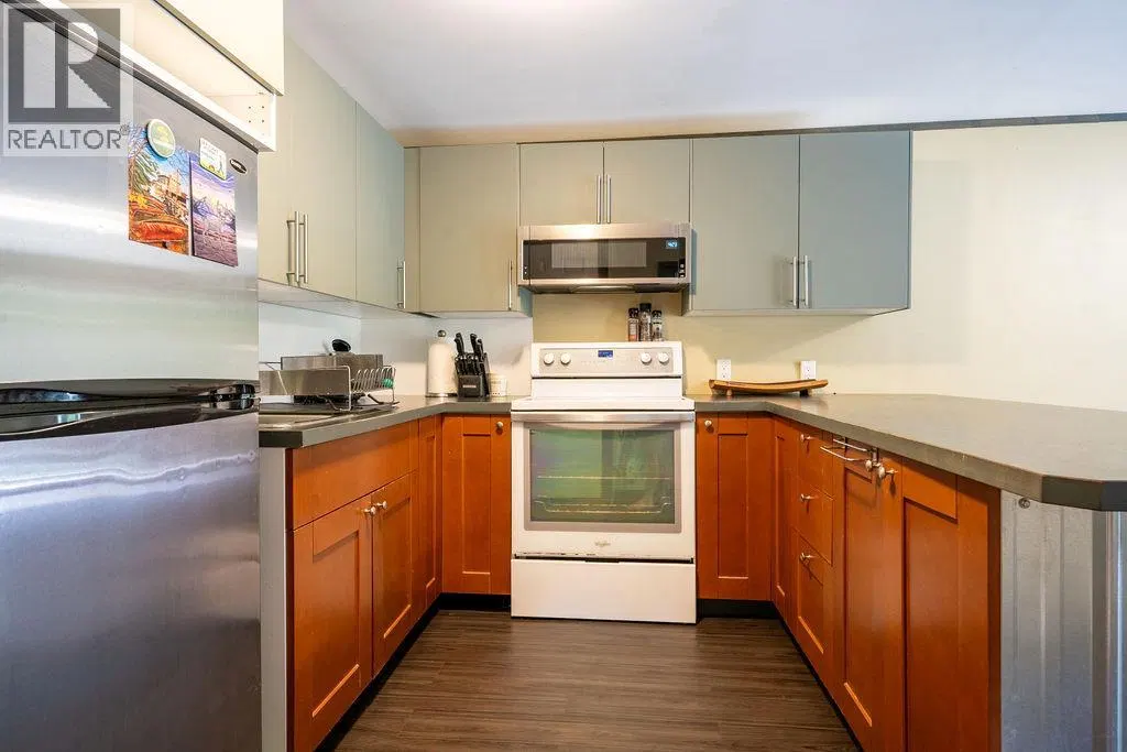 Photo 4 of 10 at #4 – 1079 Lundell Road