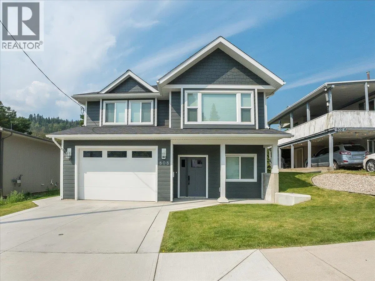 Photo 2 of 44 at 808 7th Avenue