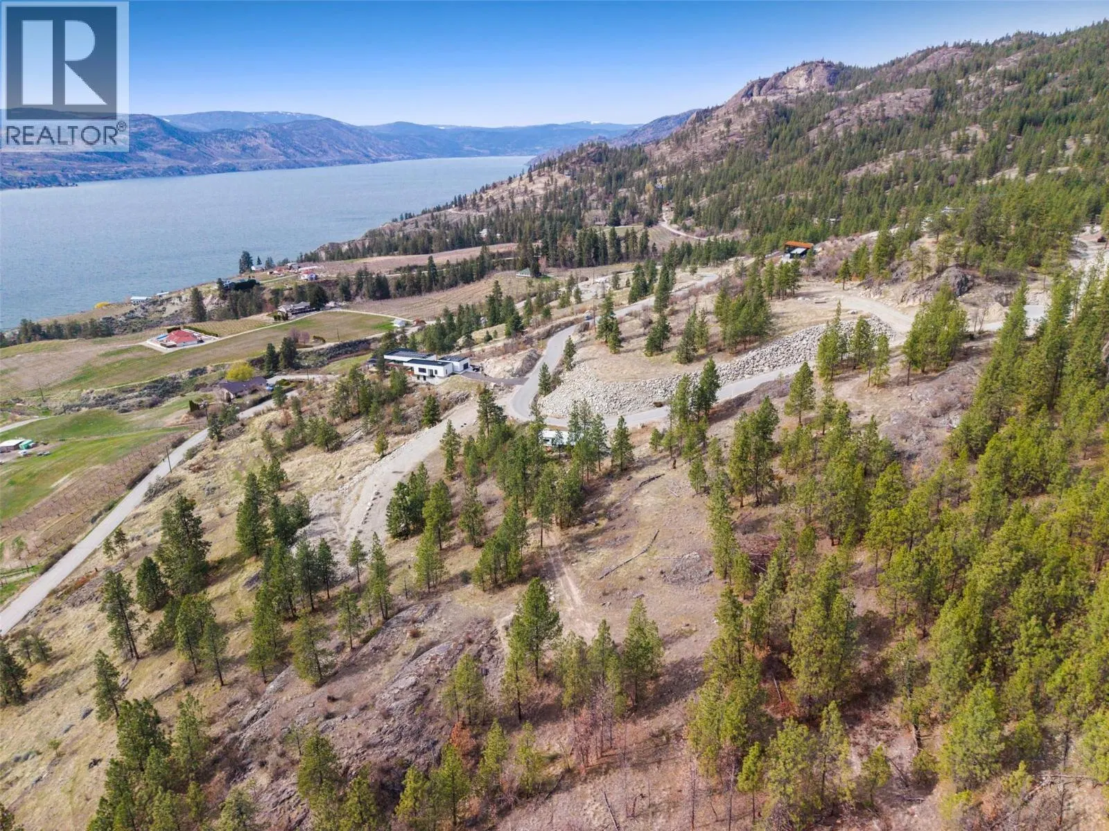 Photo 3 of 4 at #2 – 4650 North Naramata Road