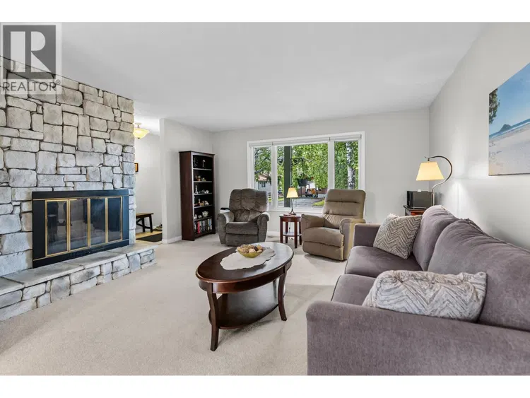 Photo 2 of 34 at 3275 MONAHAN Crescent