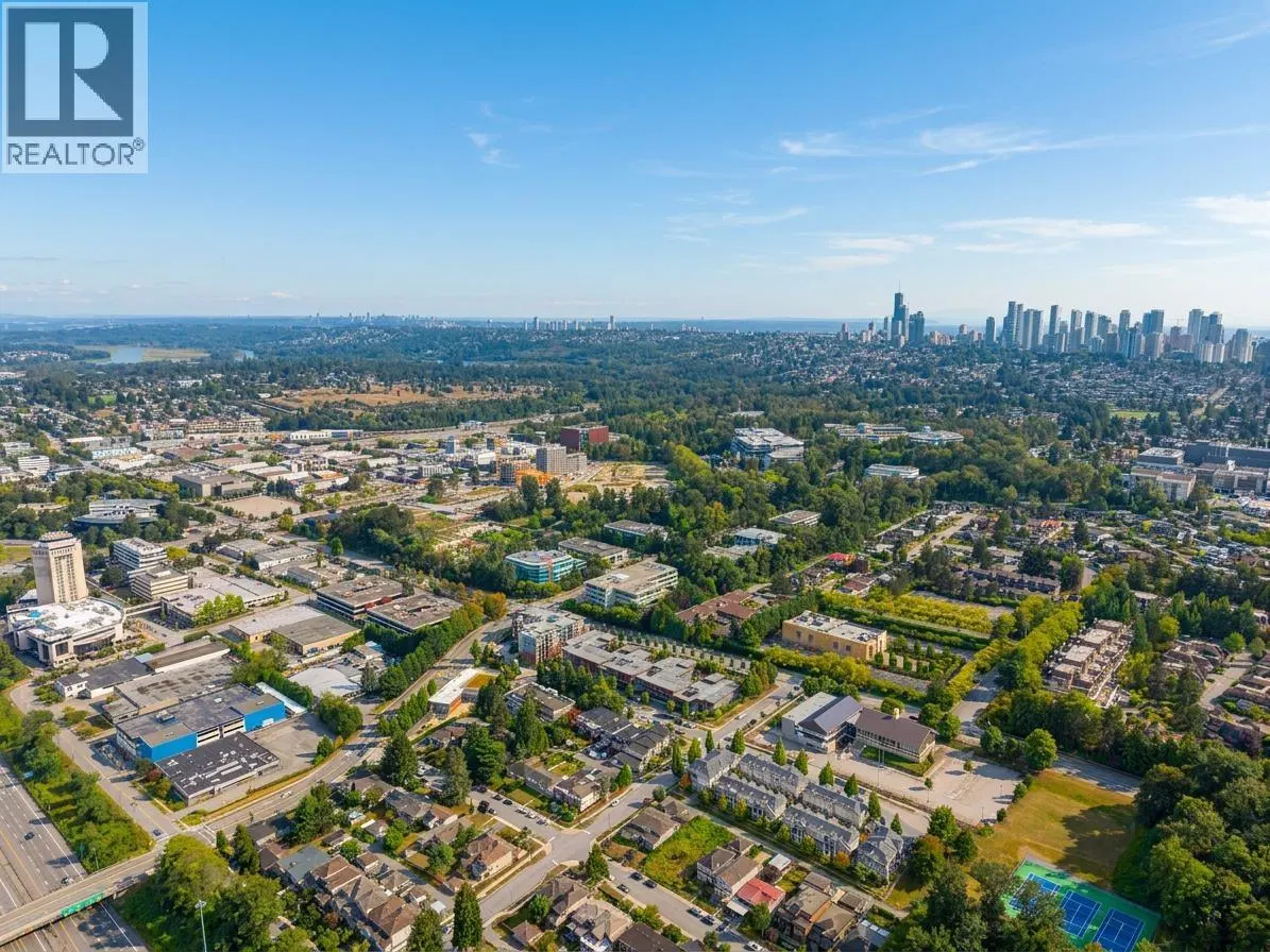 Photo 5 of 27 at 4137 DOMINION Street