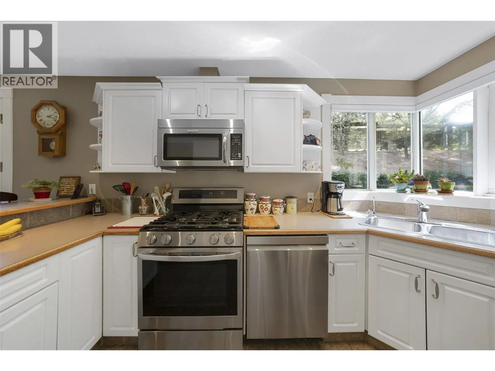 Photo 5 of 73 at 205 Merlin Court