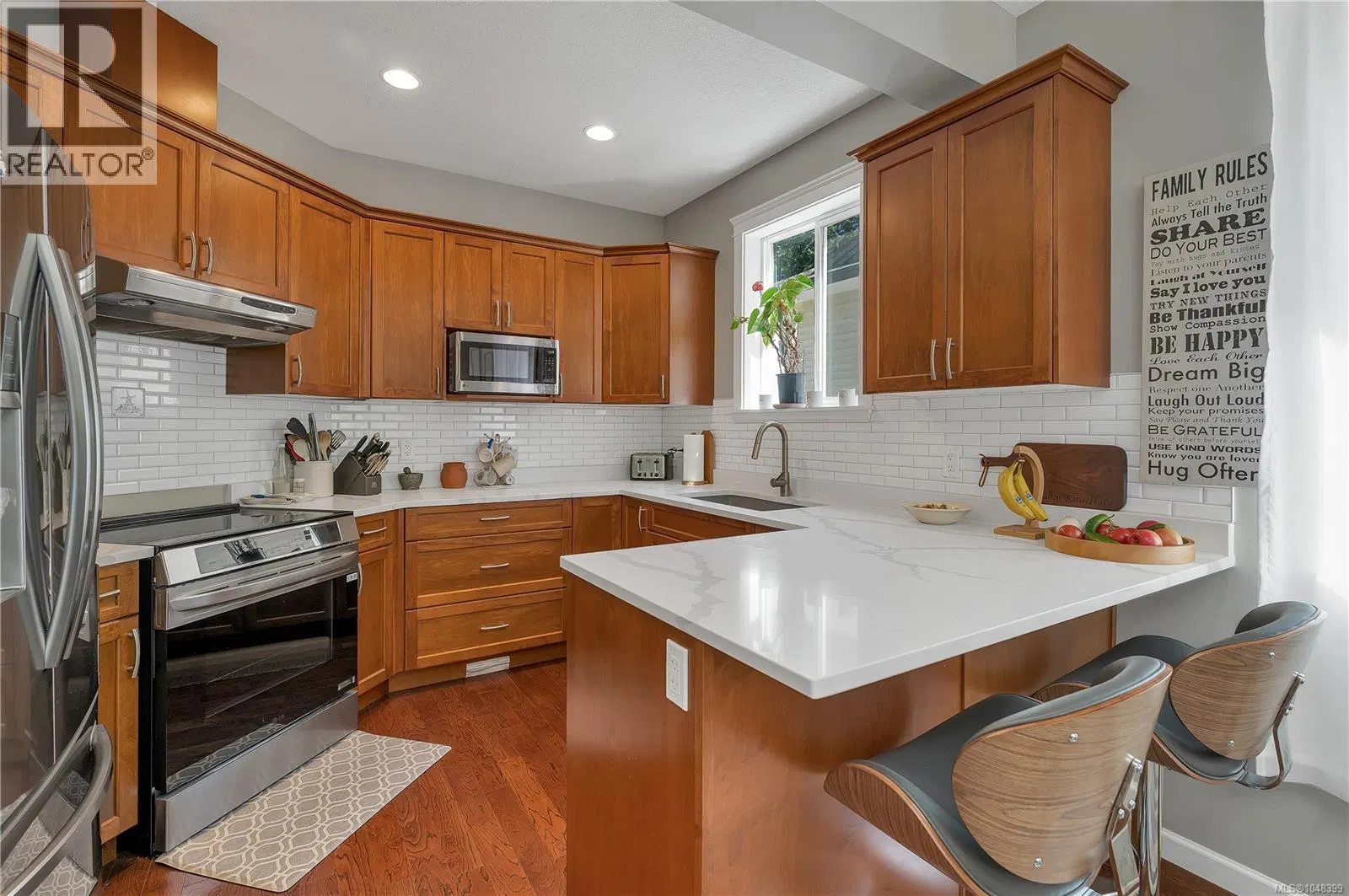 Photo 5 of 47 at #5 – 1424 Alder Street