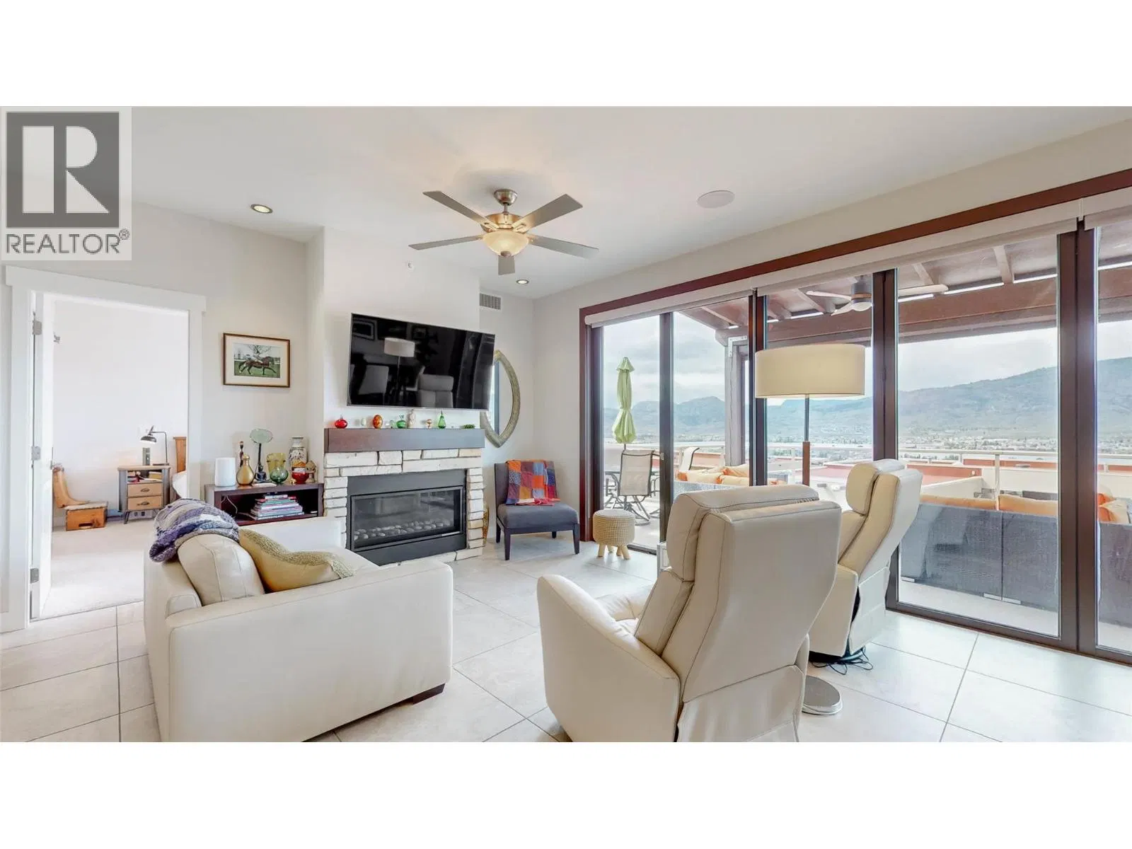 #20 – 2000 VALLEYVIEW Drive