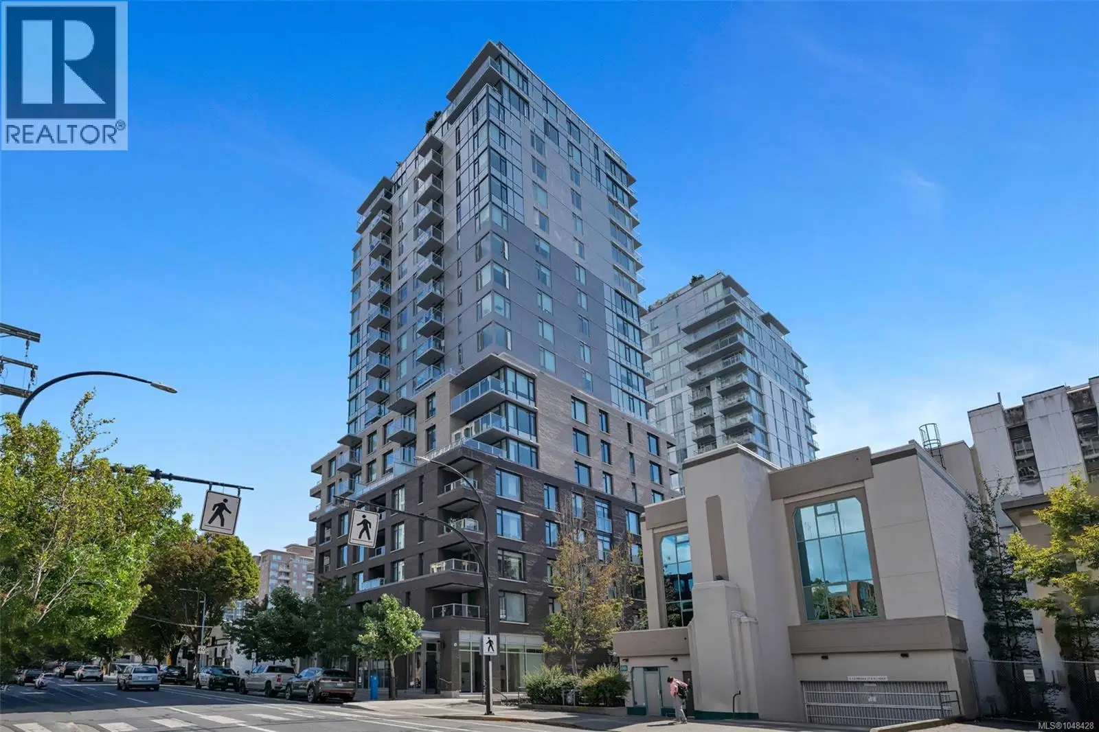 #707 – 845 Johnson Street