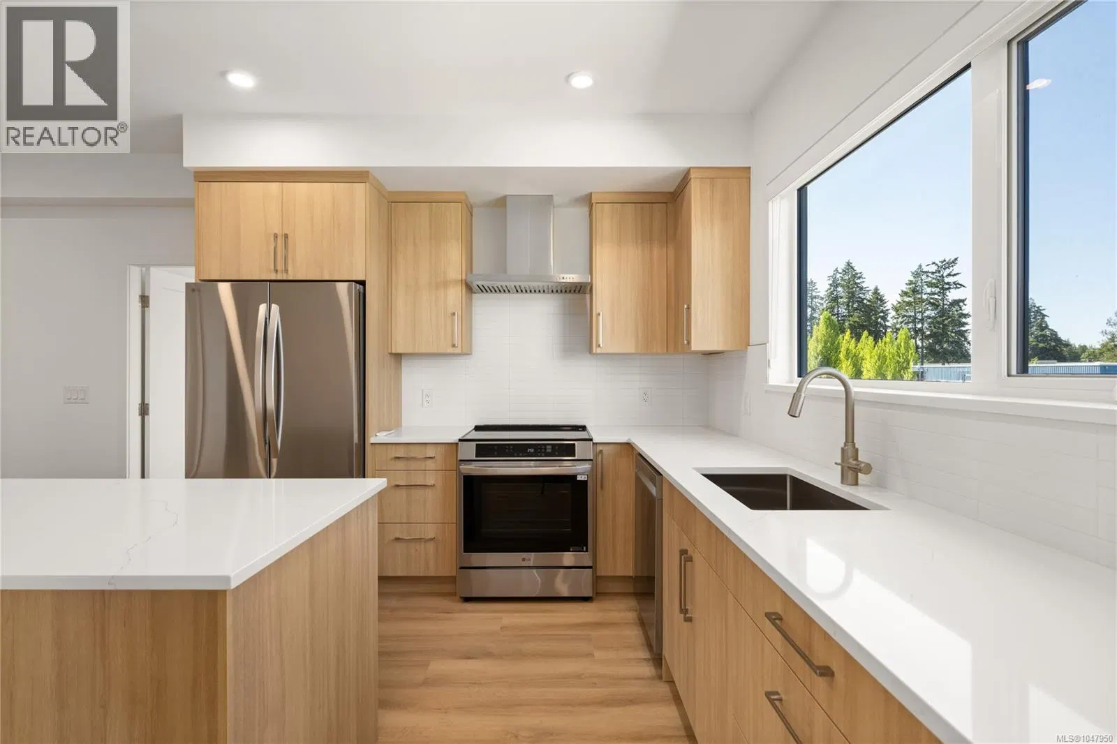 Photo 2 of 24 at #204 – 7181 Lantzville Road