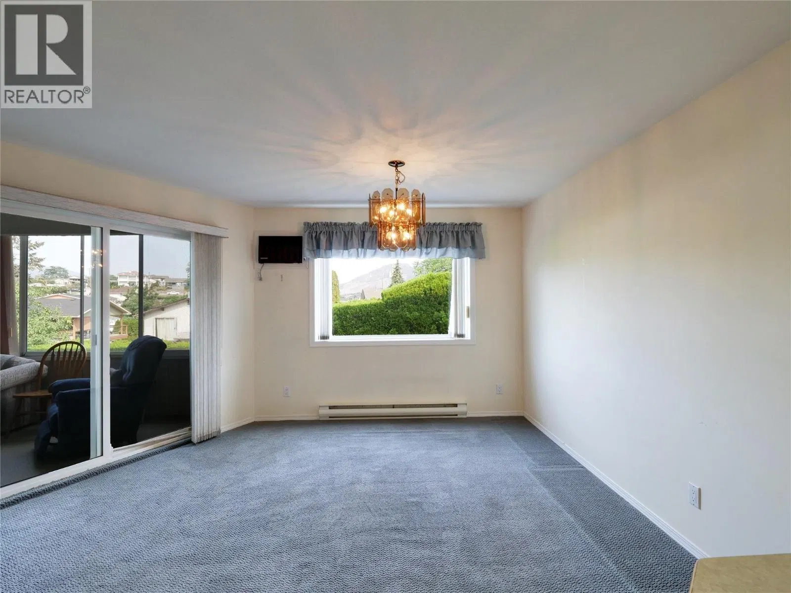 Photo 5 of 23 at #11 – 42 FUJI Court