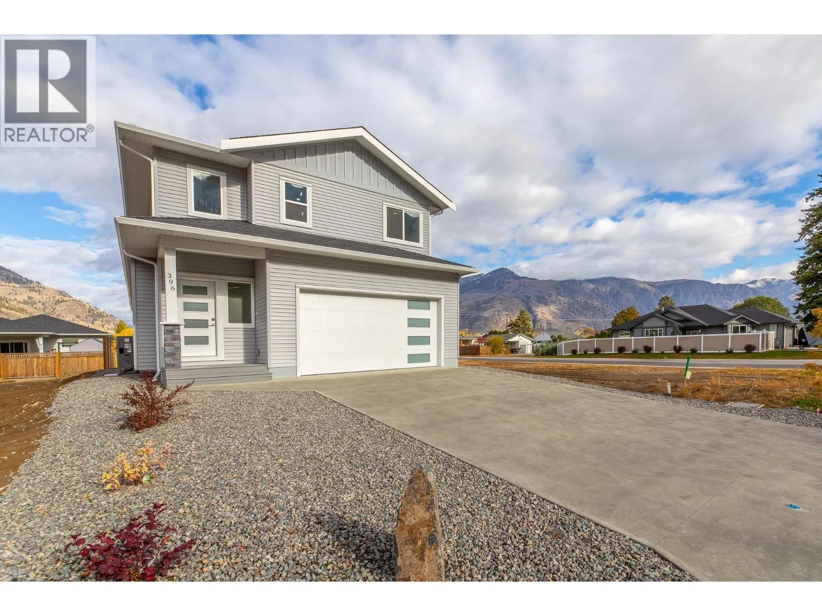 Photo 3 of 44 at 396 11th Avenue