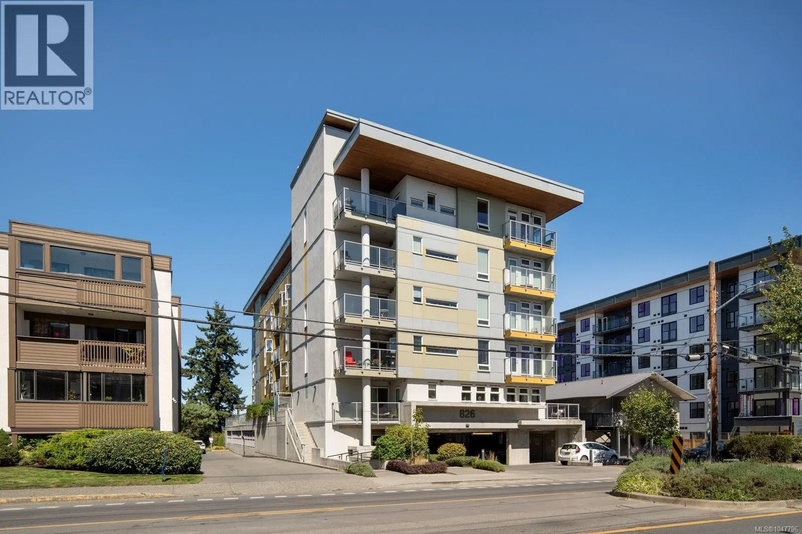 Photo 1 of 22 at #503 – 826 Esquimalt Road