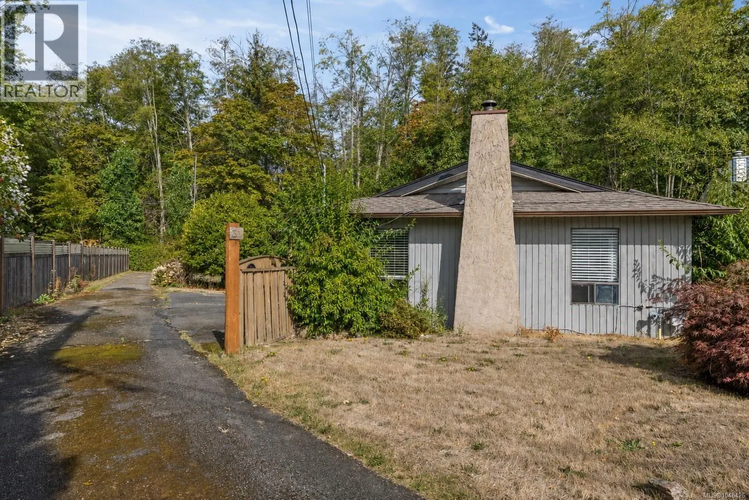Photo 2 of 28 at #31 – 493 Pioneer Crescent