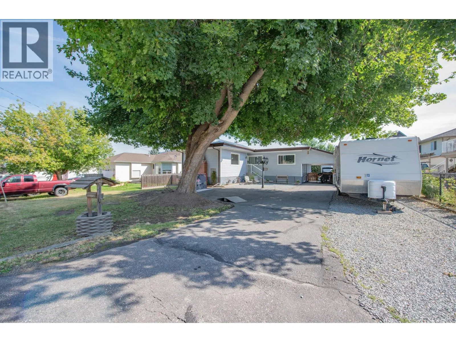 Photo 4 of 66 at 106 West Enderby Road