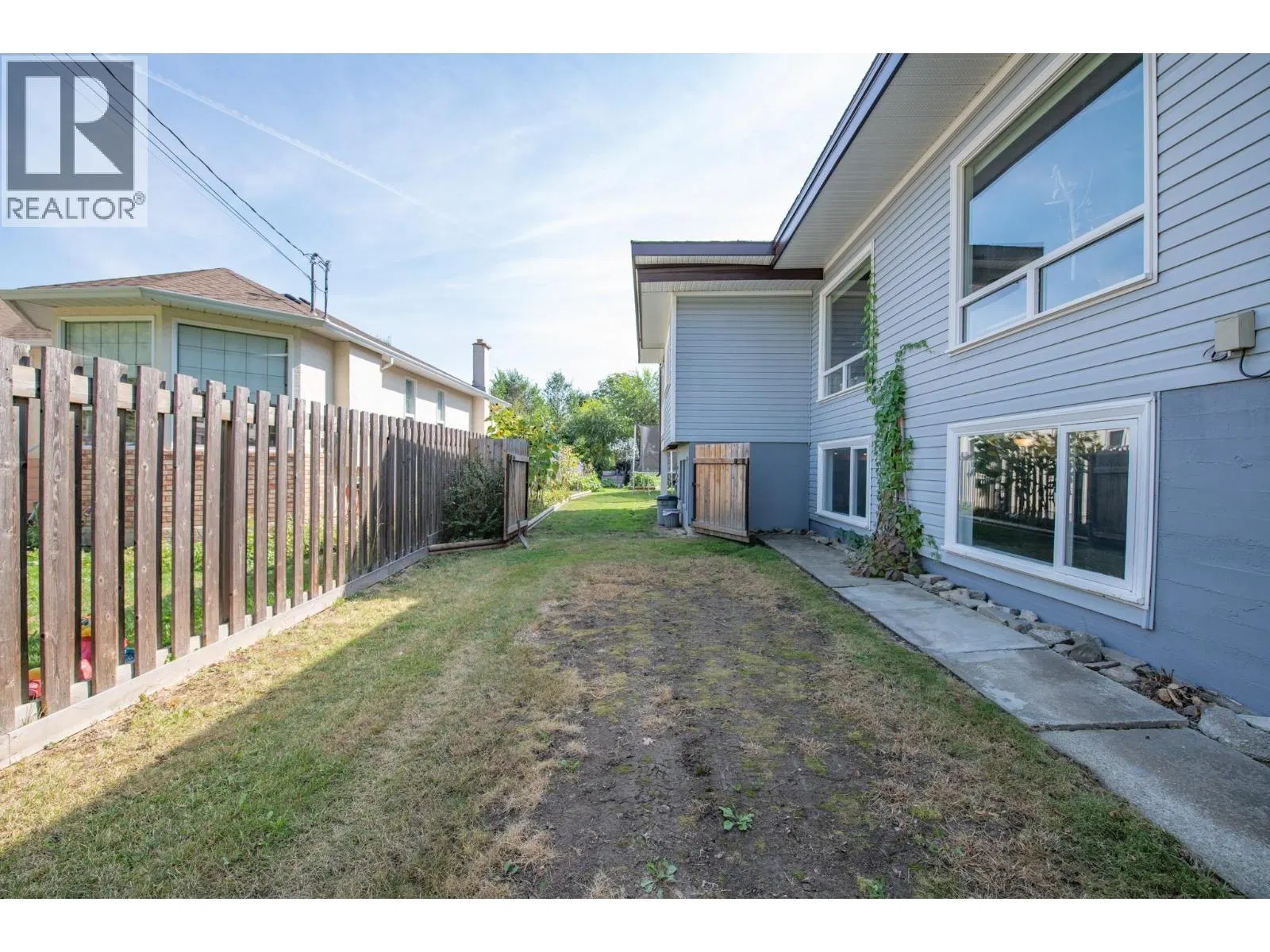 Photo 5 of 66 at 106 West Enderby Road