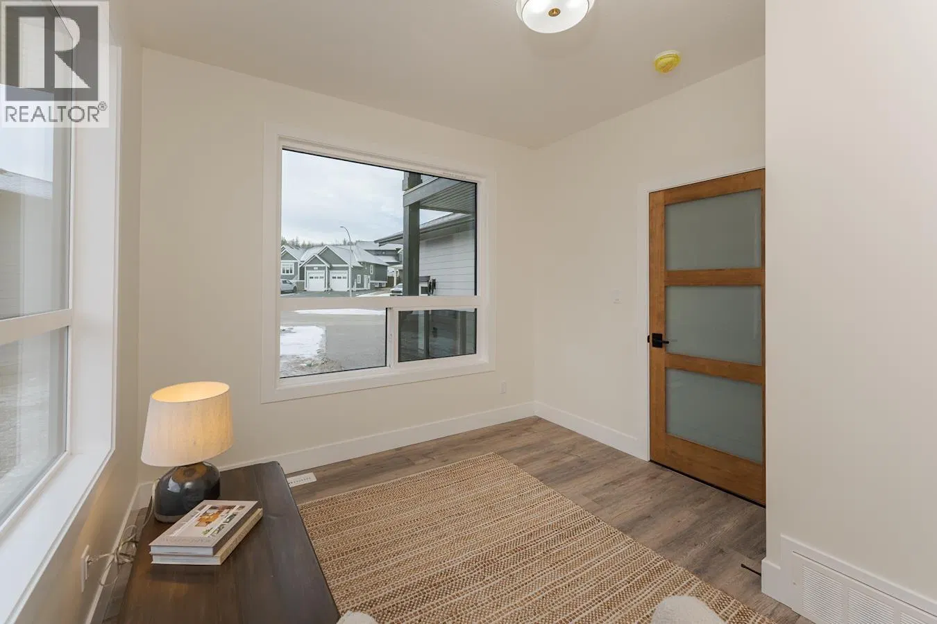 Photo 5 of 40 at 3936 ESTABROOK Court