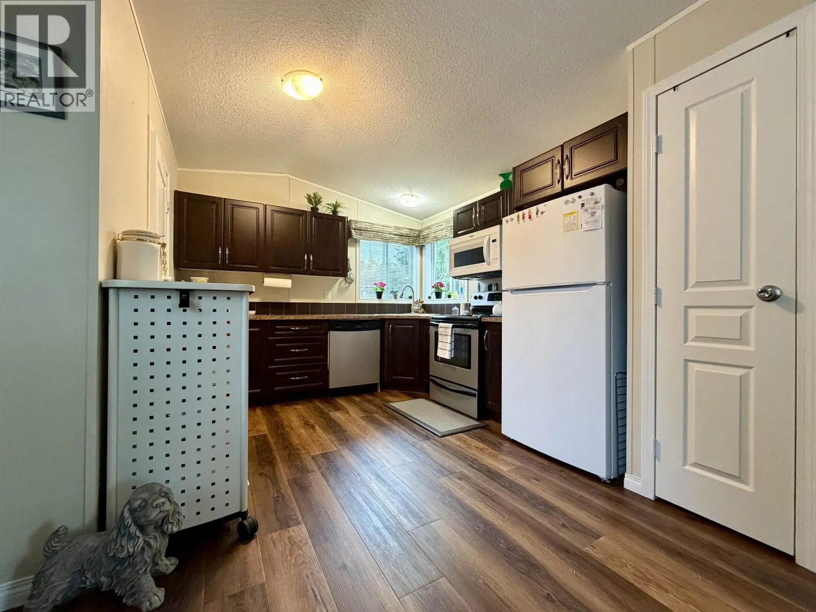 Photo 3 of 15 at #92 – 3616 LARCH Street