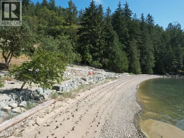 Photo 2 of 25 at Powell River